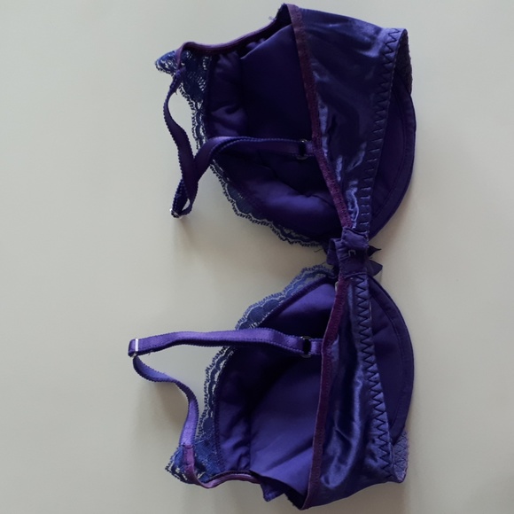 Padded Bra - Picture 3 of 6